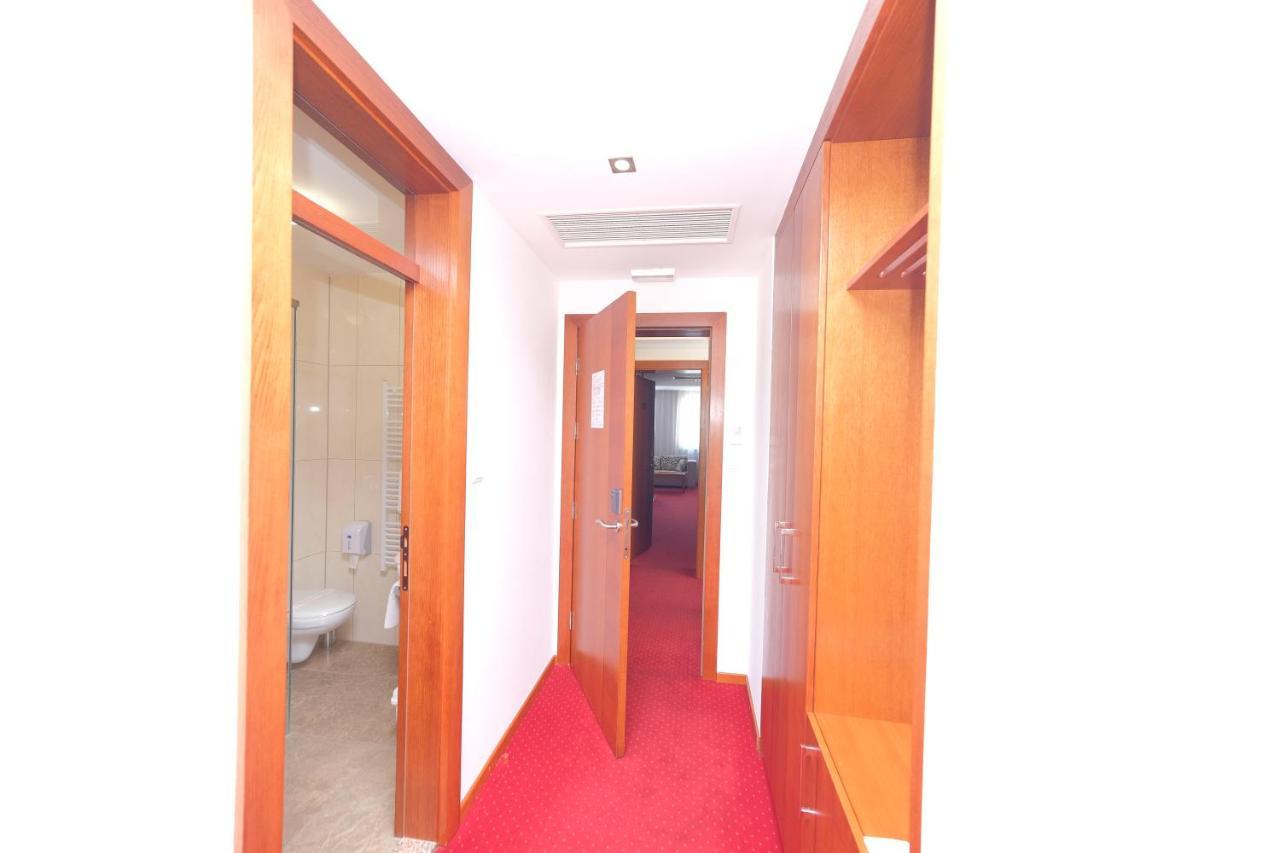 Motel Mujanic Sarajevo Mostarsko Raskrsce Extérieur photo